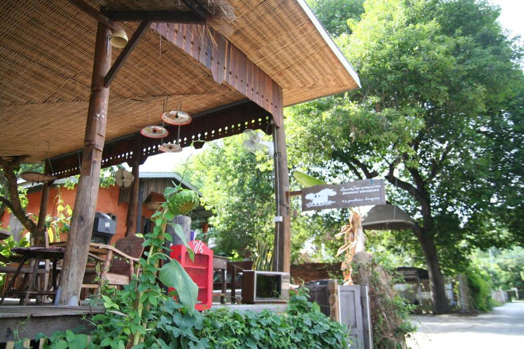 Baannoi Nornmuan Retreat Vacation Rental & Workshop Чиангмай Екстериор снимка